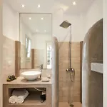 Romantica Naousa (Paros)