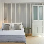 Romantica Aparthotel Naousa (Paros)