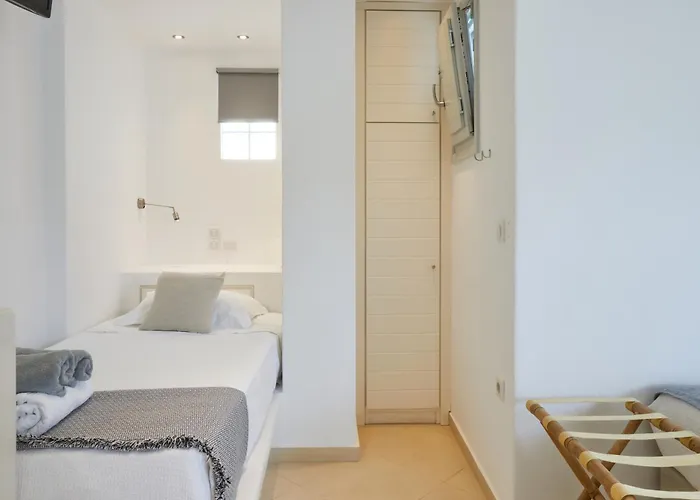 Romantica Aparthotel Naoussa