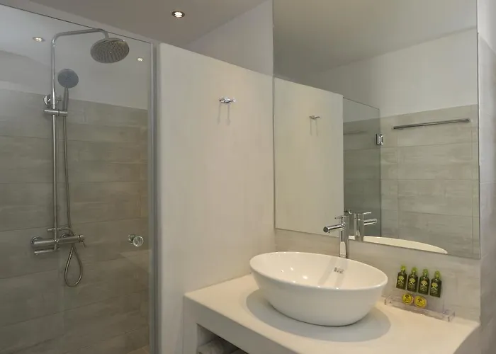 Romantica Νάουσα